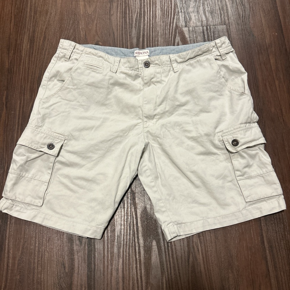 Cream vintage MERONA Cargo Shorts